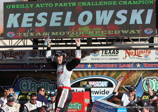 X NNS Finish Keselowski 5D 11-02-13 0541